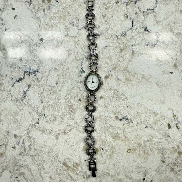 Pre-‎ Owned Women's quartz Vintage style Marcasite bracelet watch - Picture 3 of 7